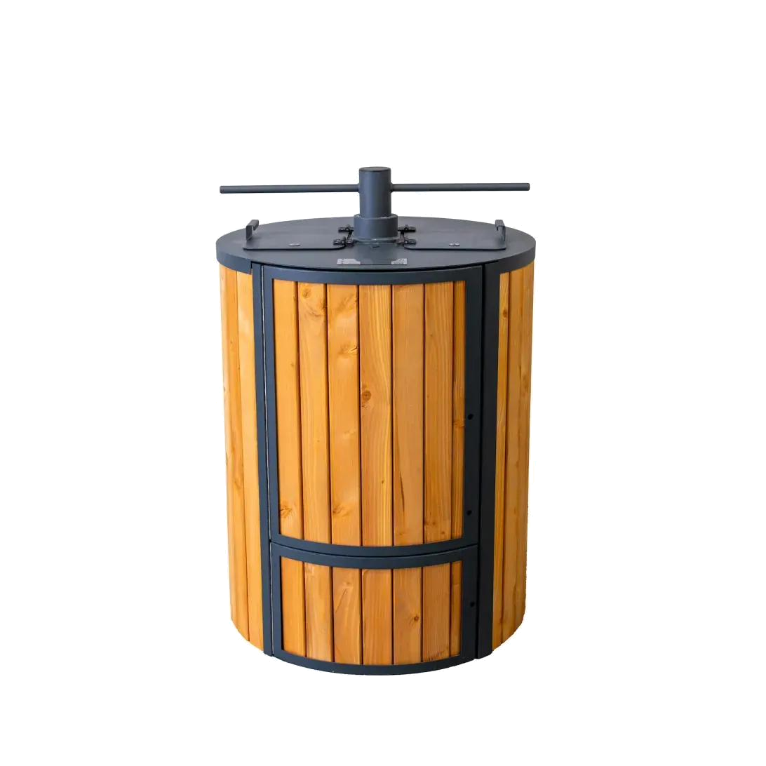 Composteur ABC avec habillage bois, manivelle de brassage et porte de collecte